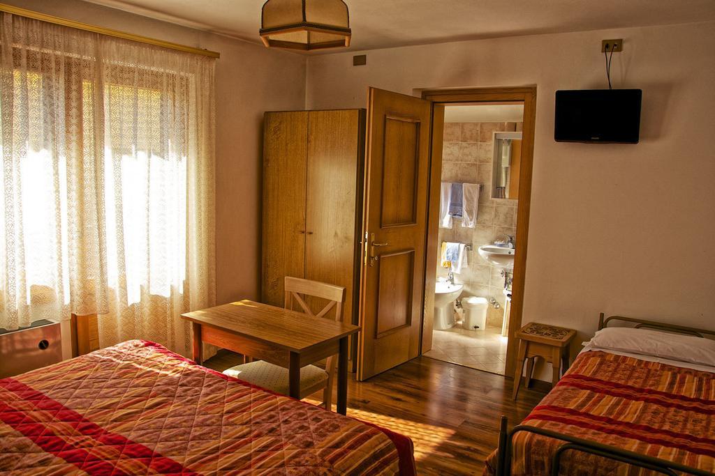 Albergo Ristorante Iris Auronzo di Cadore Bagian luar foto