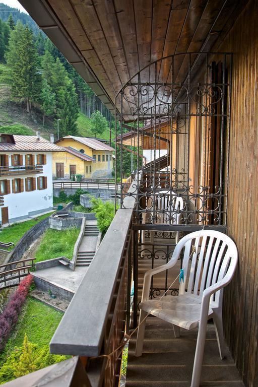 Albergo Ristorante Iris Auronzo di Cadore Bagian luar foto